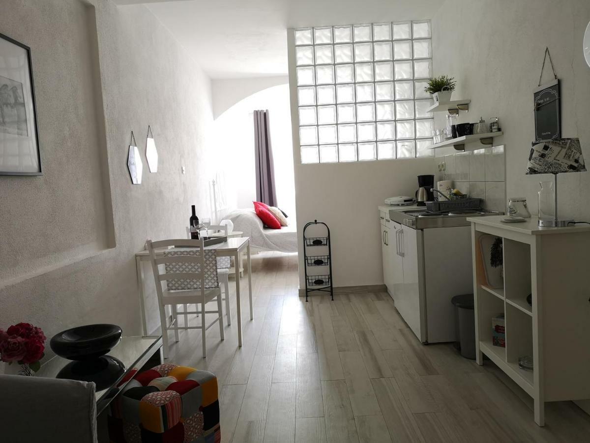 Apartments And Rooms Villa Dona 마카르스카 외부 사진